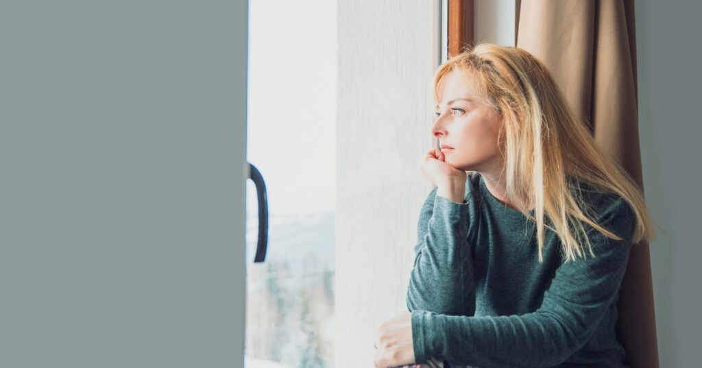 lonely vs alone — featured image